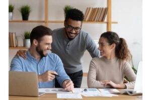 Rédaction SEO, agence vs freelance