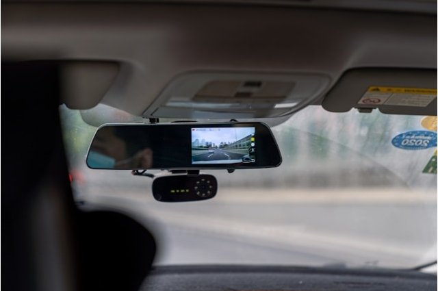 installer dashcam véhicule
